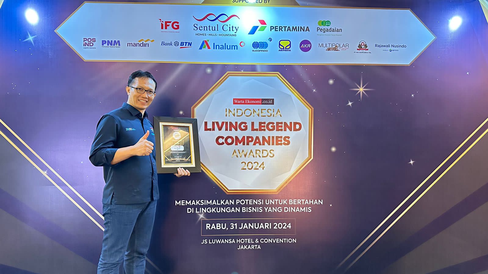 PT Berdikari Raih Penghargaan di Indonesia Living Legend Company Awards 2024